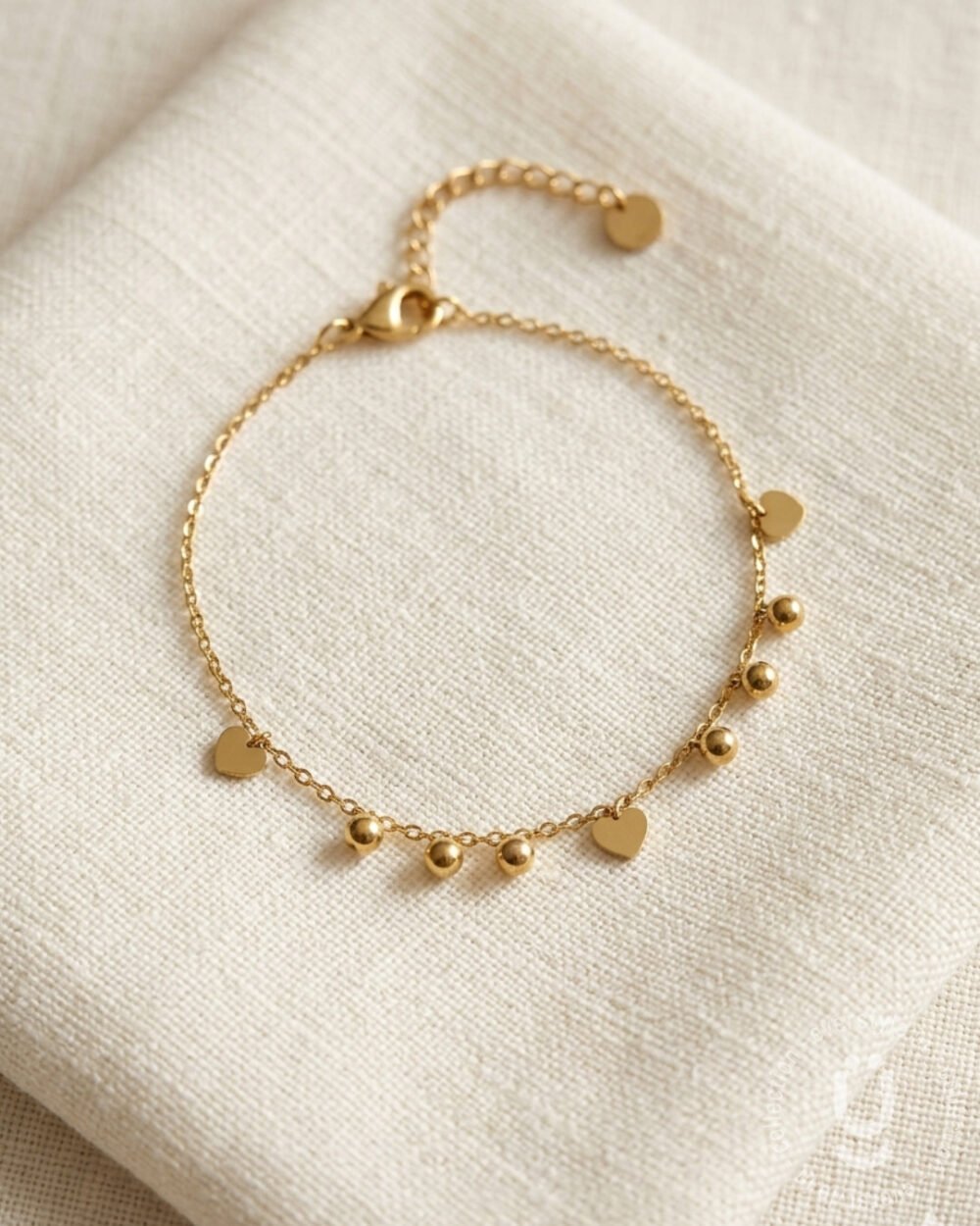 Anti-Tarnish Gold Heart Charm Bracelet