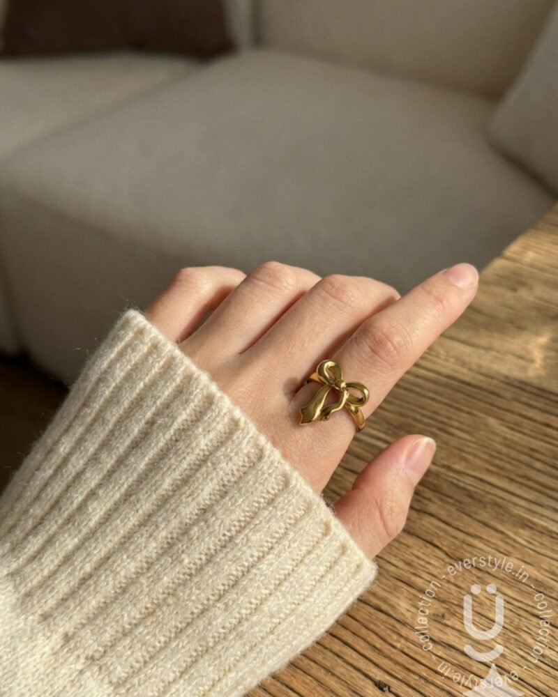 Anti-Tarnish Gold Finger Ring With Adjustable Size