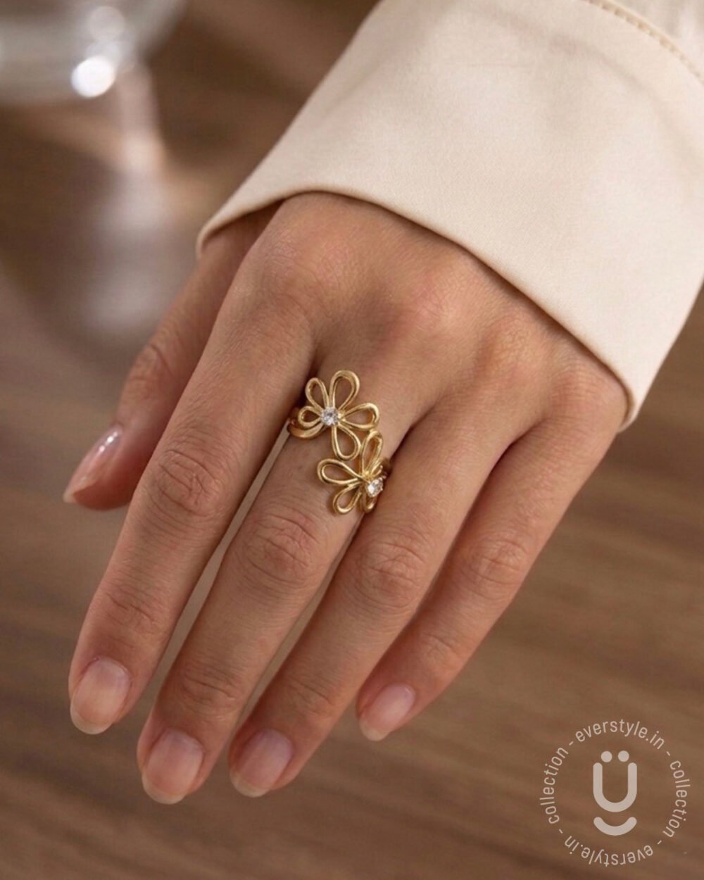Anti-Tarnish Gold Flower Stone Finger Ring With Adjustable Size