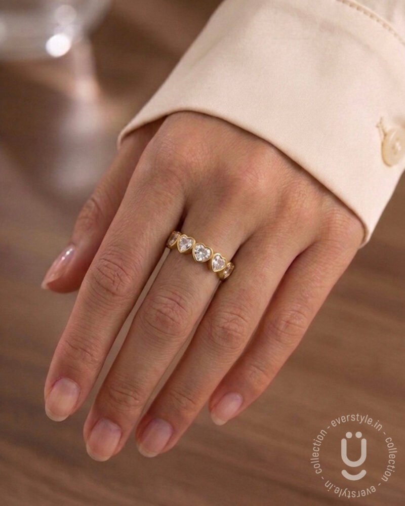 Anti-Tarnish Gold Heart Stone Finger Ring With Adjustable Size