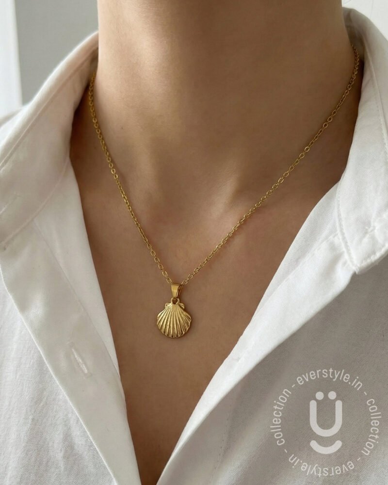 Anti-Tarnish Gold shell Necklace