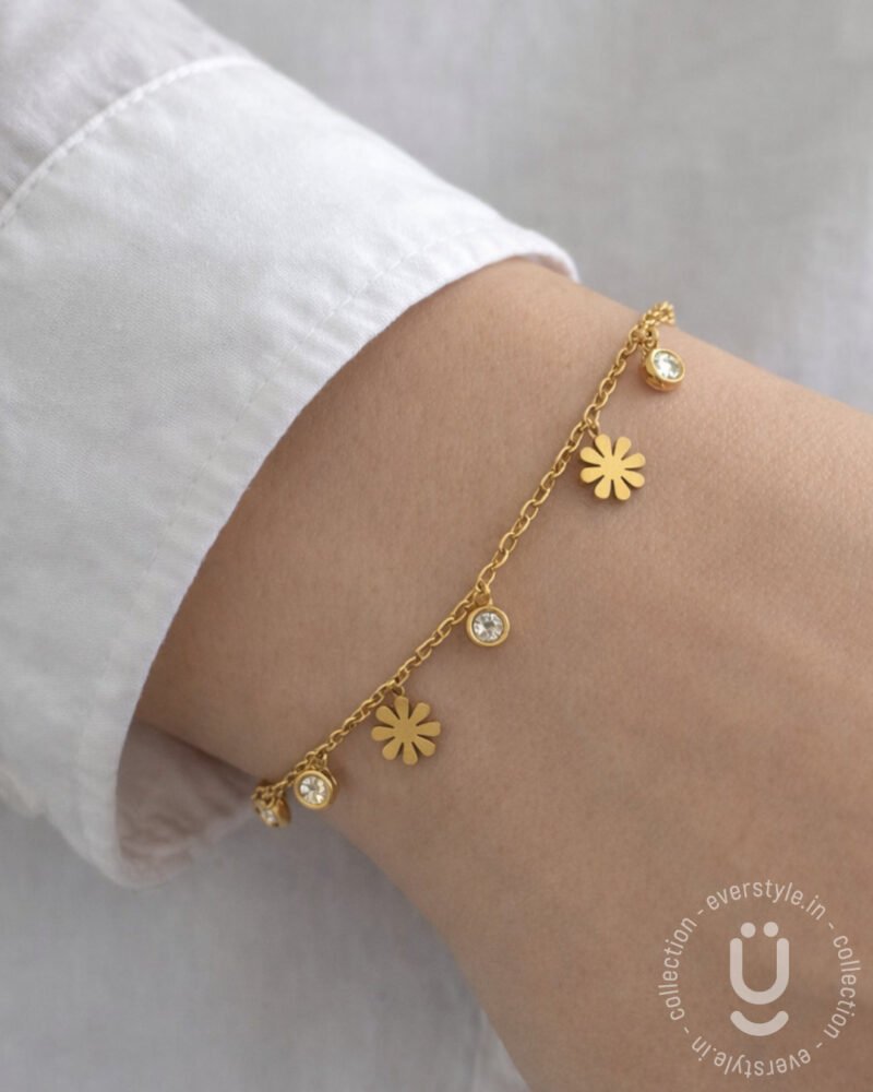 Anti-Tarnish Gold Flower Adjustable Bracelet