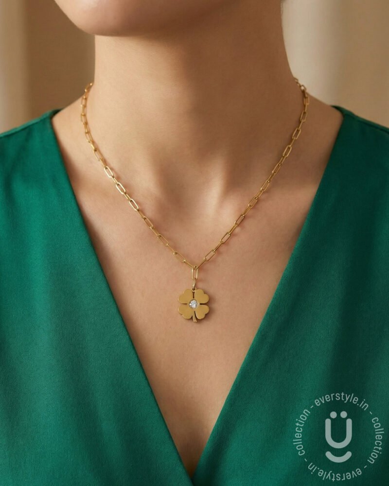 Anti-Tarnish Gold Flower Pendant Necklace