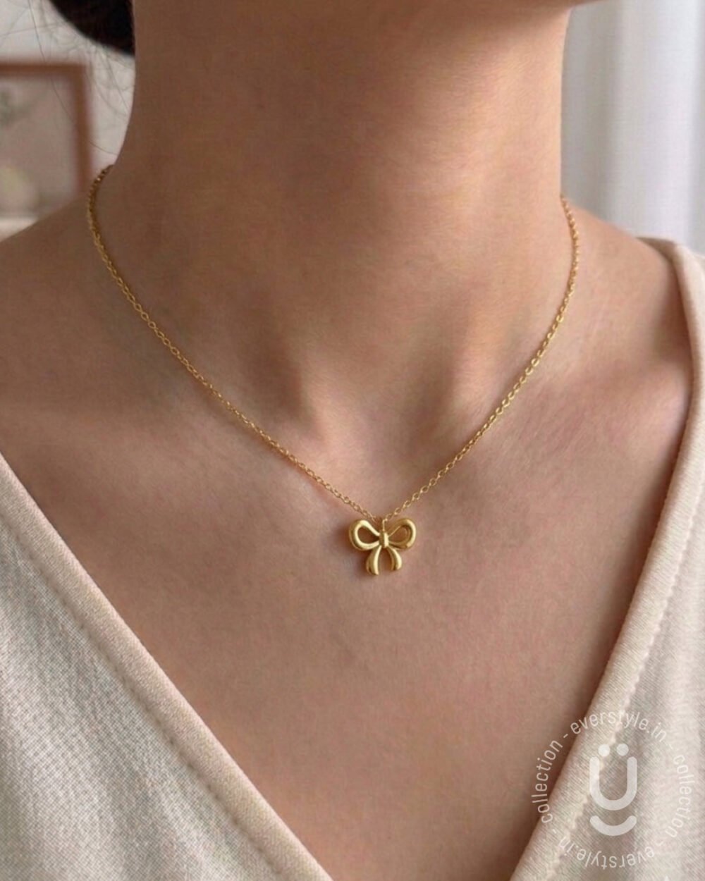 Anti-Tarnish Gold Bow Pendant Necklace