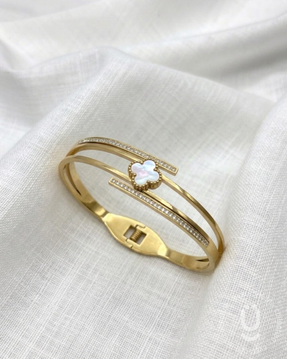 Anti-Tarnish Gold White Clover Open Bangle Size 2.6