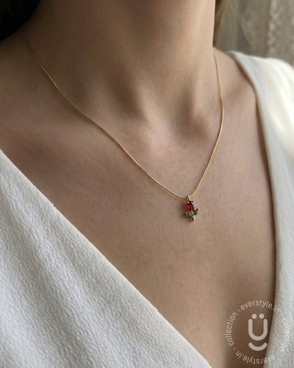 Anti-Tarnish Gold Tulip Stone Pendant Necklace